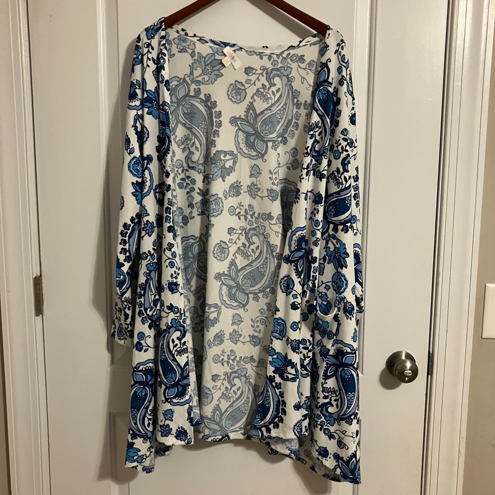 LuLaRoe Shirley Kimono Cardigan 3XL Blue White Paisley Floral Open Front Pockets